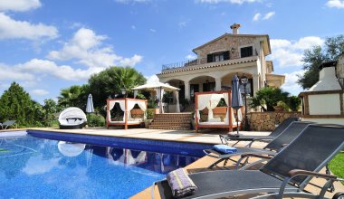 Familienfreundliche Luxusvilla mit traumhaftem Blick, Pool, Jacuzzi & Freizeitaktivitäten