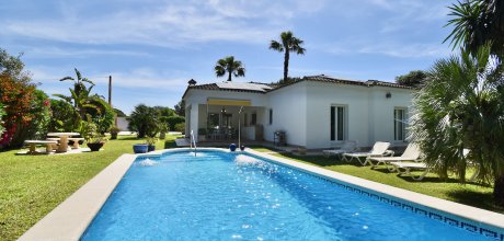 Villa moderna y confortable con piscina privada