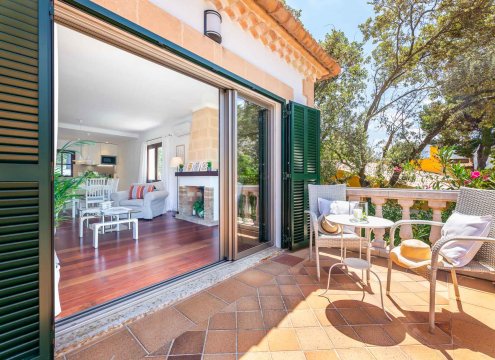 Zugang zur Terrasse vom Wohnbereich