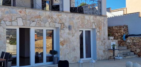 Luxuriöses Ferienhaus mit privatem Pool & moderner Einrichtung